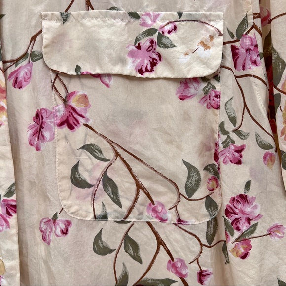 SILK ICON Women’s Silk Blouse - Picture 8 of 15